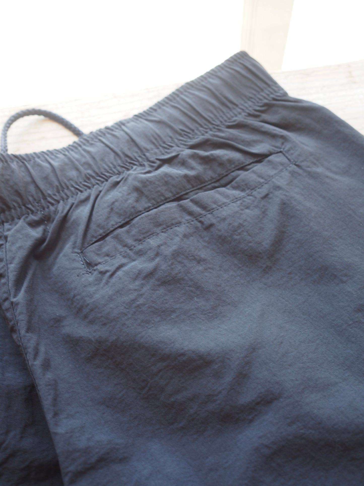 CUT RATE PINSTRIPE NYLON TRACK PANTS カットレイト ピンストライプ ナイロントラックパンツ