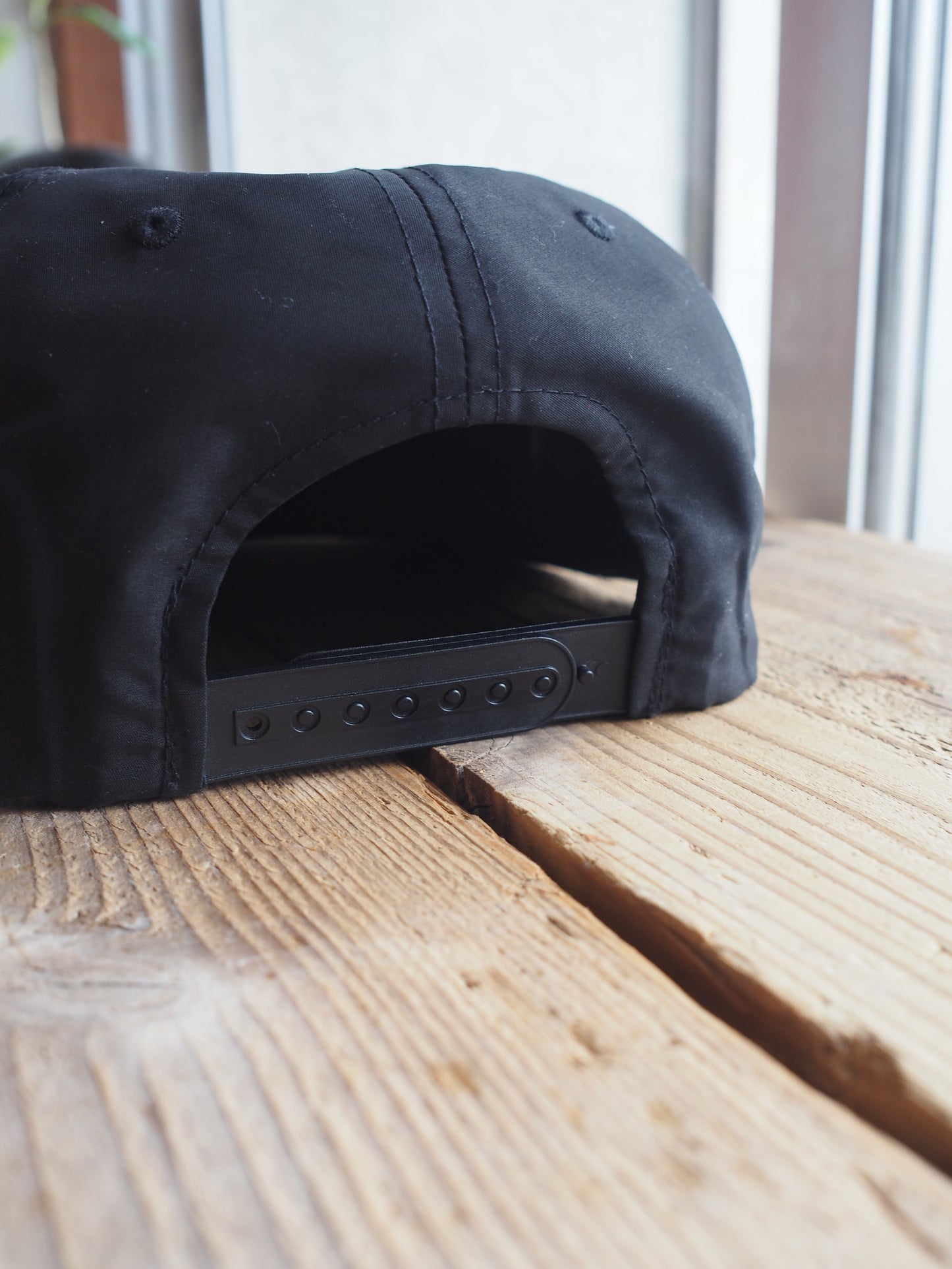 Raffles logo 5panel nylon cap