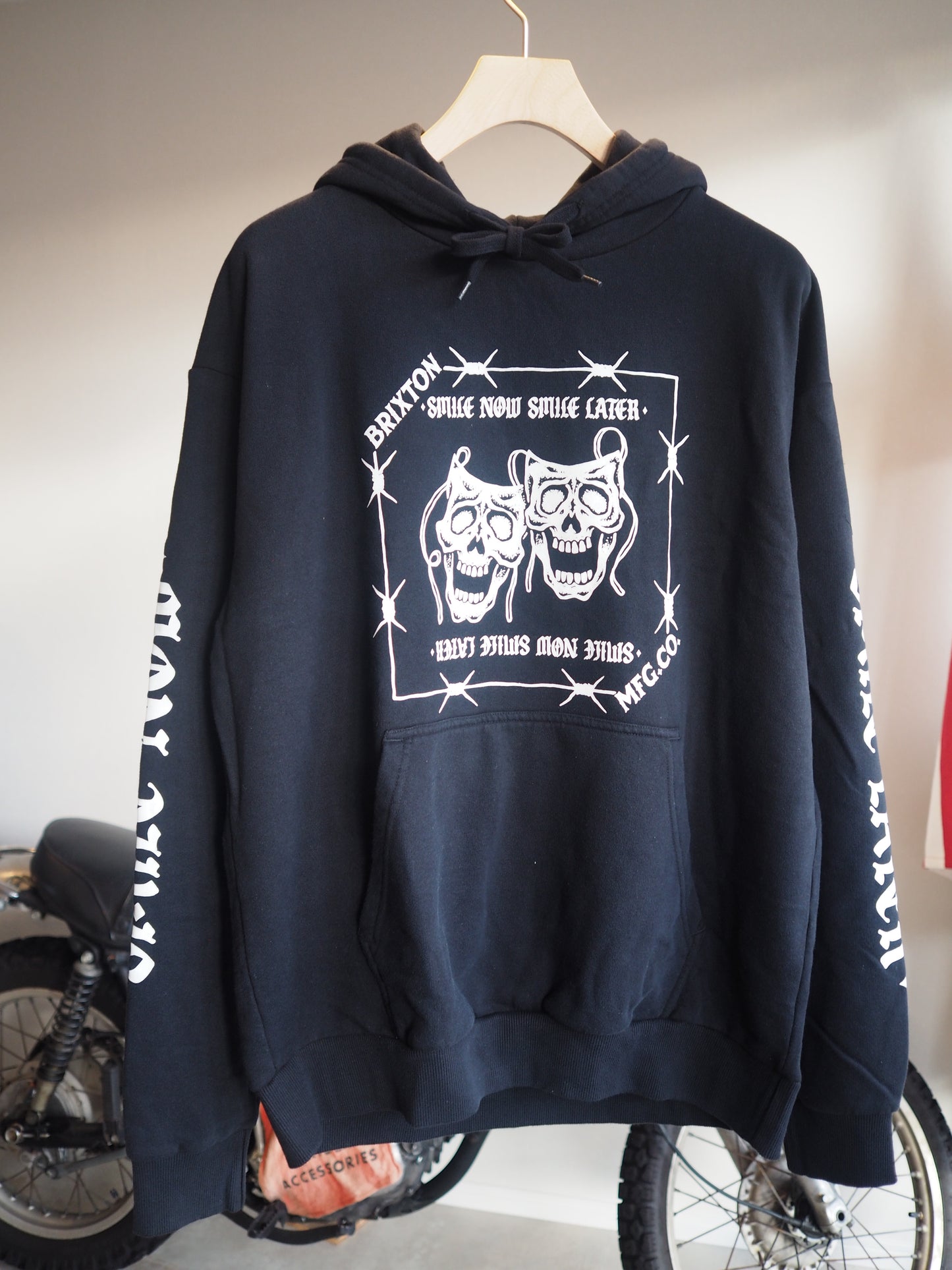BRIXTON SMILE ALWAYS RELAXED HOODIE - BLACK ブリクストン スマイルオールウェイズ リラックス フーディ パーカー