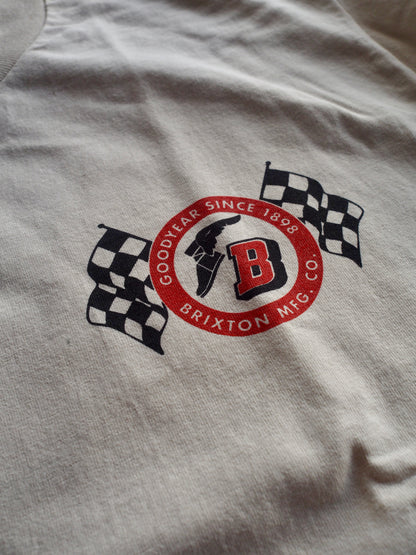 BRIXTON GOODYEAR SPEEDWAY S/S STD -CREAM ブリクストン グッドイヤー スピードウェイ ショートスリーブTシャツ