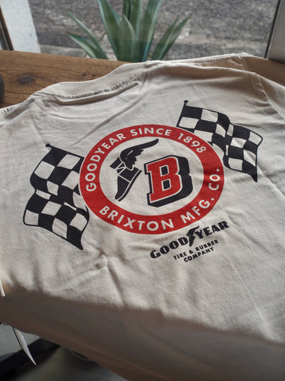BRIXTON GOODYEAR SPEEDWAY S/S STD -CREAM ブリクストン グッドイヤー スピードウェイ ショートスリーブTシャツ