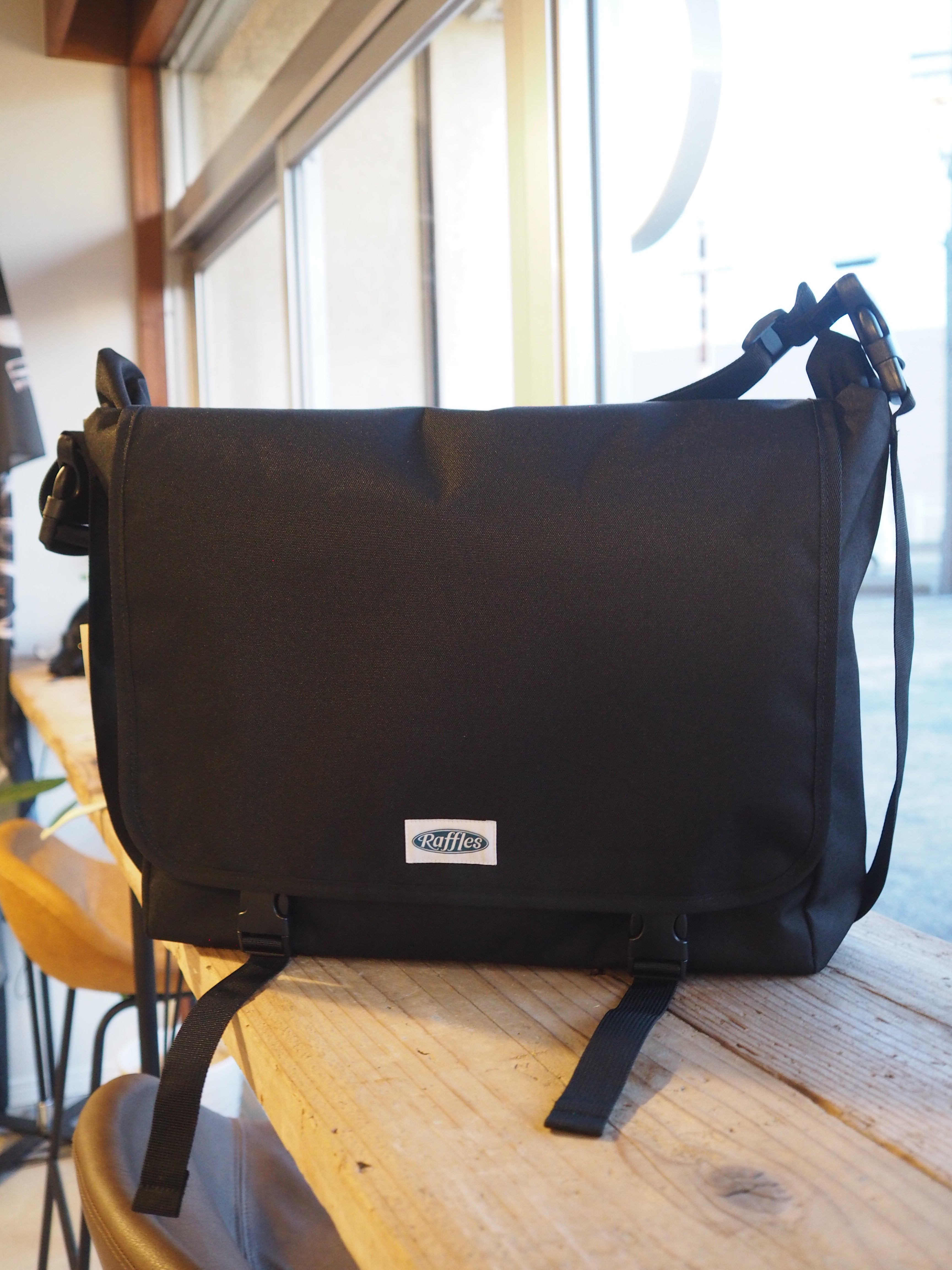 Raffles Daily to Ride Messenger Bag ラッフルズ デイリー ライド