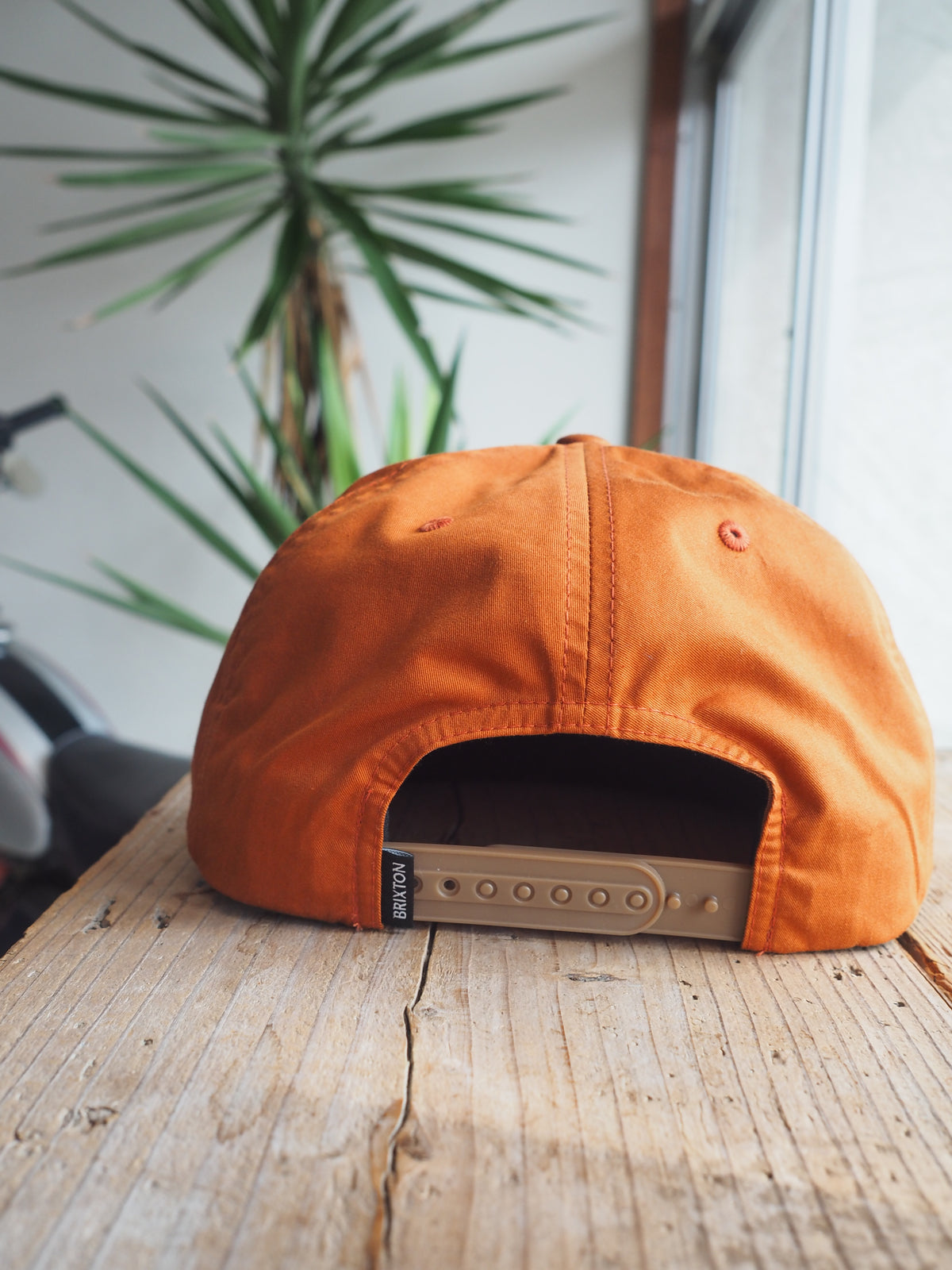 BRIXTON GRADE SNAPBACK - WHITECAP/CARAMEL