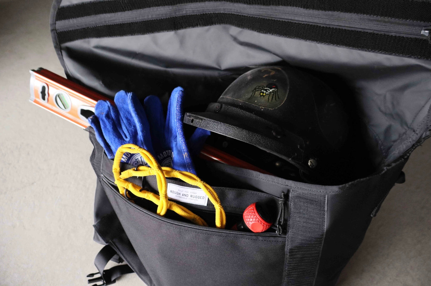 HENRYHAUZ FUN MESSENGER BAG ヘンリーハウズ ファンメッセンジャーバッグ