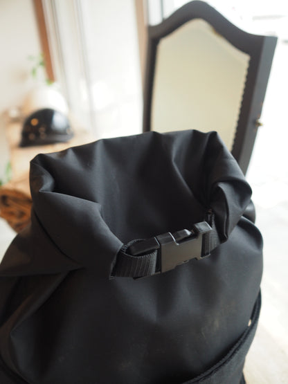 受注生産　Raffles original sissy bar bag  防水使用　※ 注文から2〜3週間程度頂きます。　ラッフルズオリジナルシーシーバーバッグ