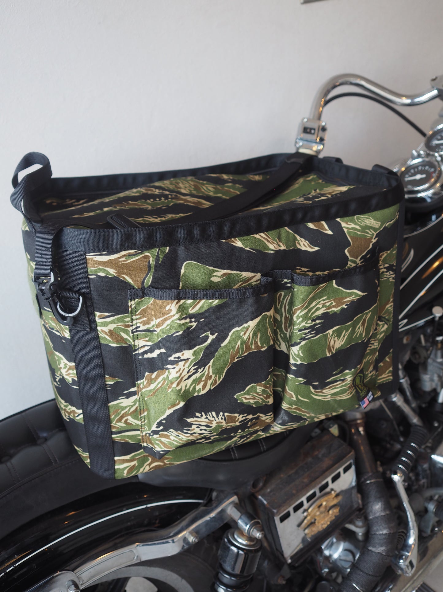 ballistics GEAR CONTAINER タイガーカモコーデュラ　バリスティクス　ギアコンテナ