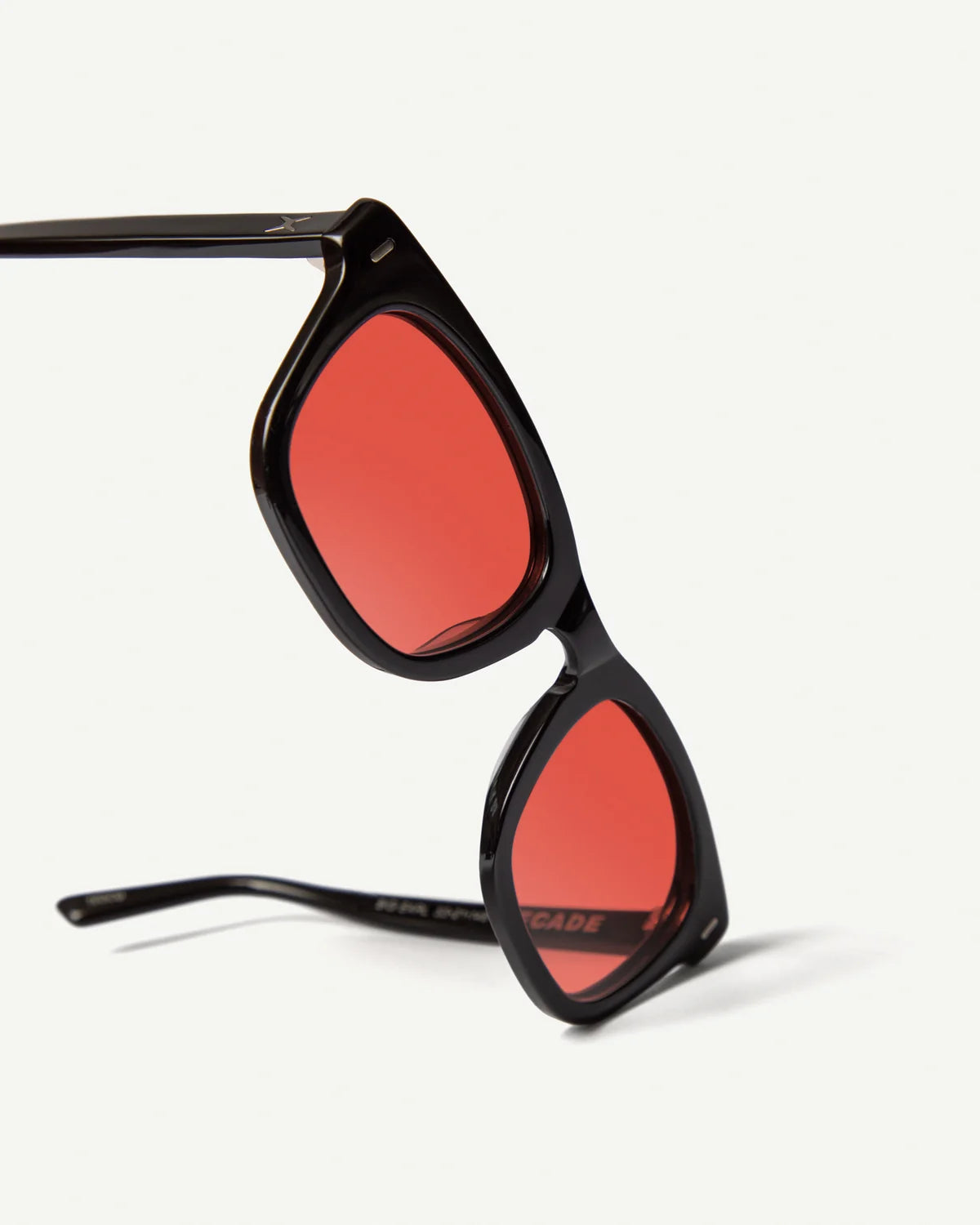 DECADE eyewear BIG EARL 50s GLOSS BLACK / RED