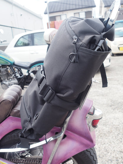 Raffles Daily to Ride Messenger Bag