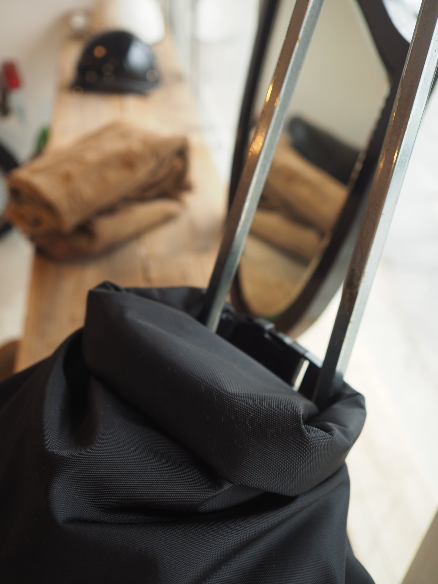 受注生産　Raffles original sissy bar bag  防水使用　※ 注文から2〜3週間程度頂きます。　ラッフルズオリジナルシーシーバーバッグ