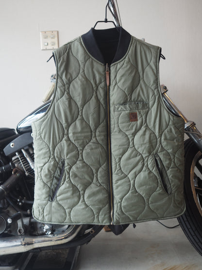 BRIXTON BUILDERS ABRAHAM REV VEST - BLACK / OLIVE SURPLUS