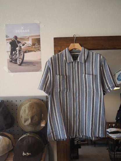 BRIXTON THE DEXTER TEXTURED STRIPE S/S WVN BLACK/DUSTY BLUE ブリクストン デクスターテクスチャードストライプ ショートスリーブシャツ