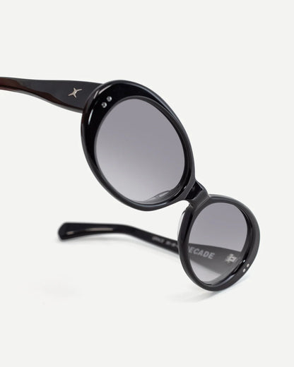 DECADE eyewear 1960s GRACE　ディケイド　アイウェア　グレース　サングラス