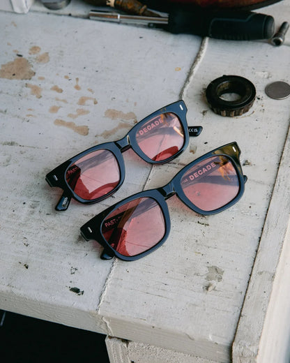 DECADE eyewear BIG EARL 50s GLOSS BLACK / RED
