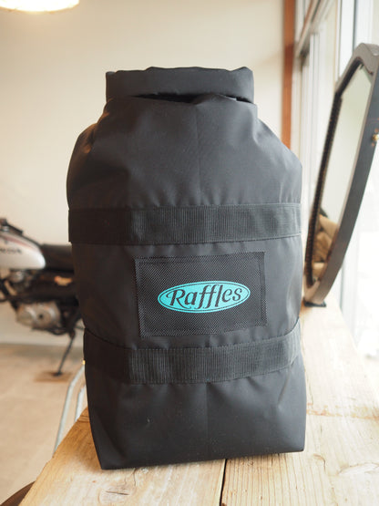 受注生産　Raffles original sissy bar bag  防水使用　※ 注文から2〜3週間程度頂きます。　ラッフルズオリジナルシーシーバーバッグ