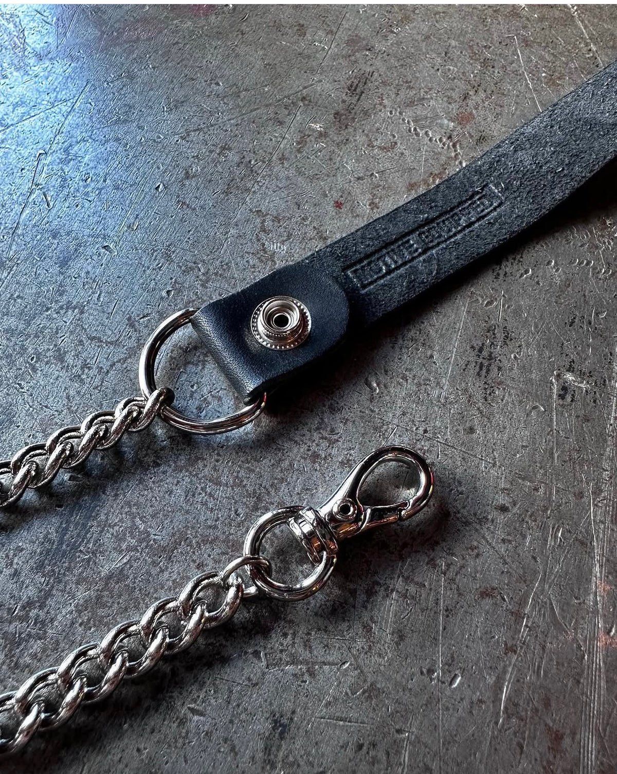 Motive Equipped WALLET CHAIN CHROME BLACK