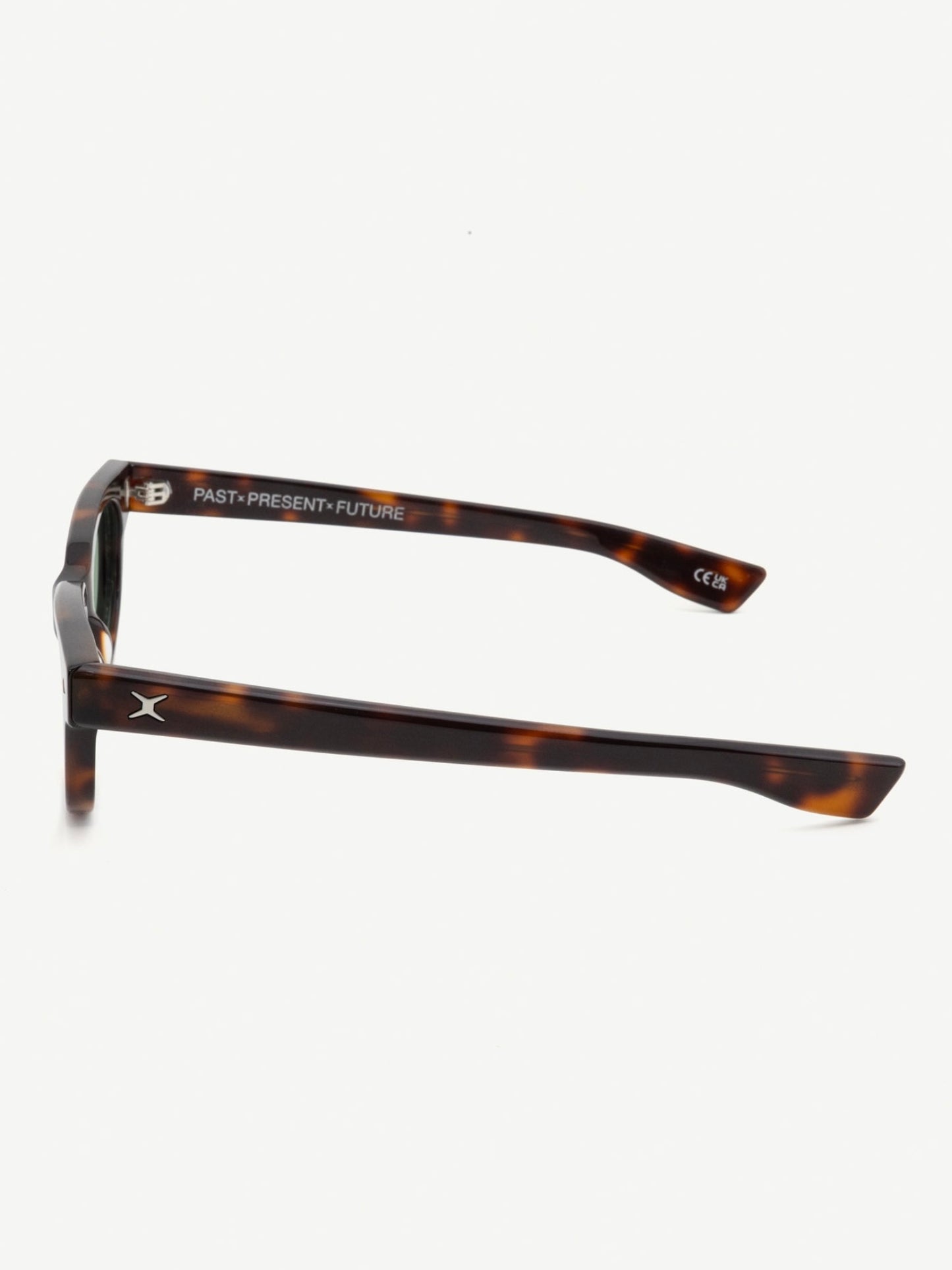 DECADE eyewear 1960s JAYA