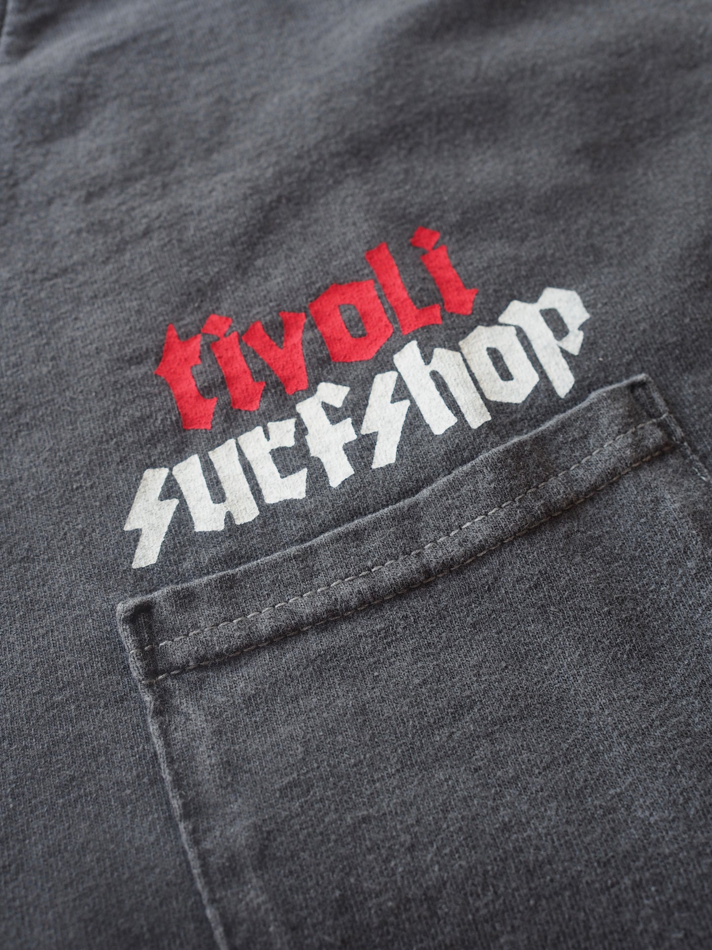 psicom tivoLi surf shop S/S Pocket Tee 2026 " HUGGED "